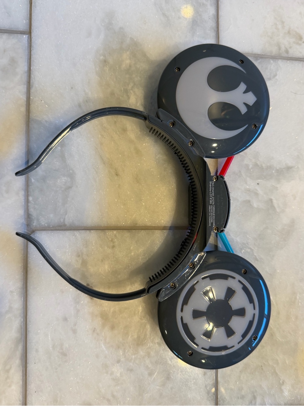 Star Wars Black ears Headband with Red and Blue Light Sabers that light up - Picture 3 of 3